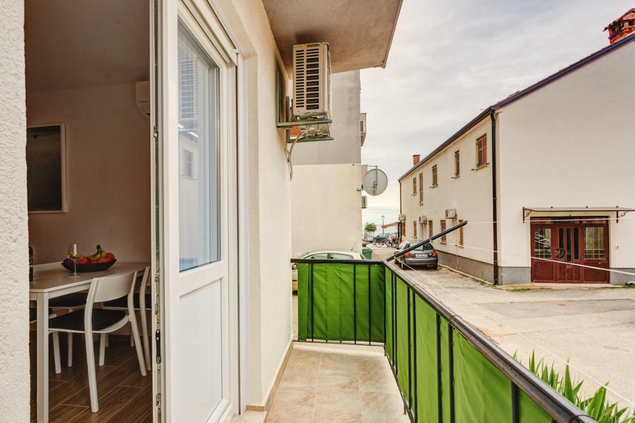 Apartman Morena Новиград Екстериор снимка