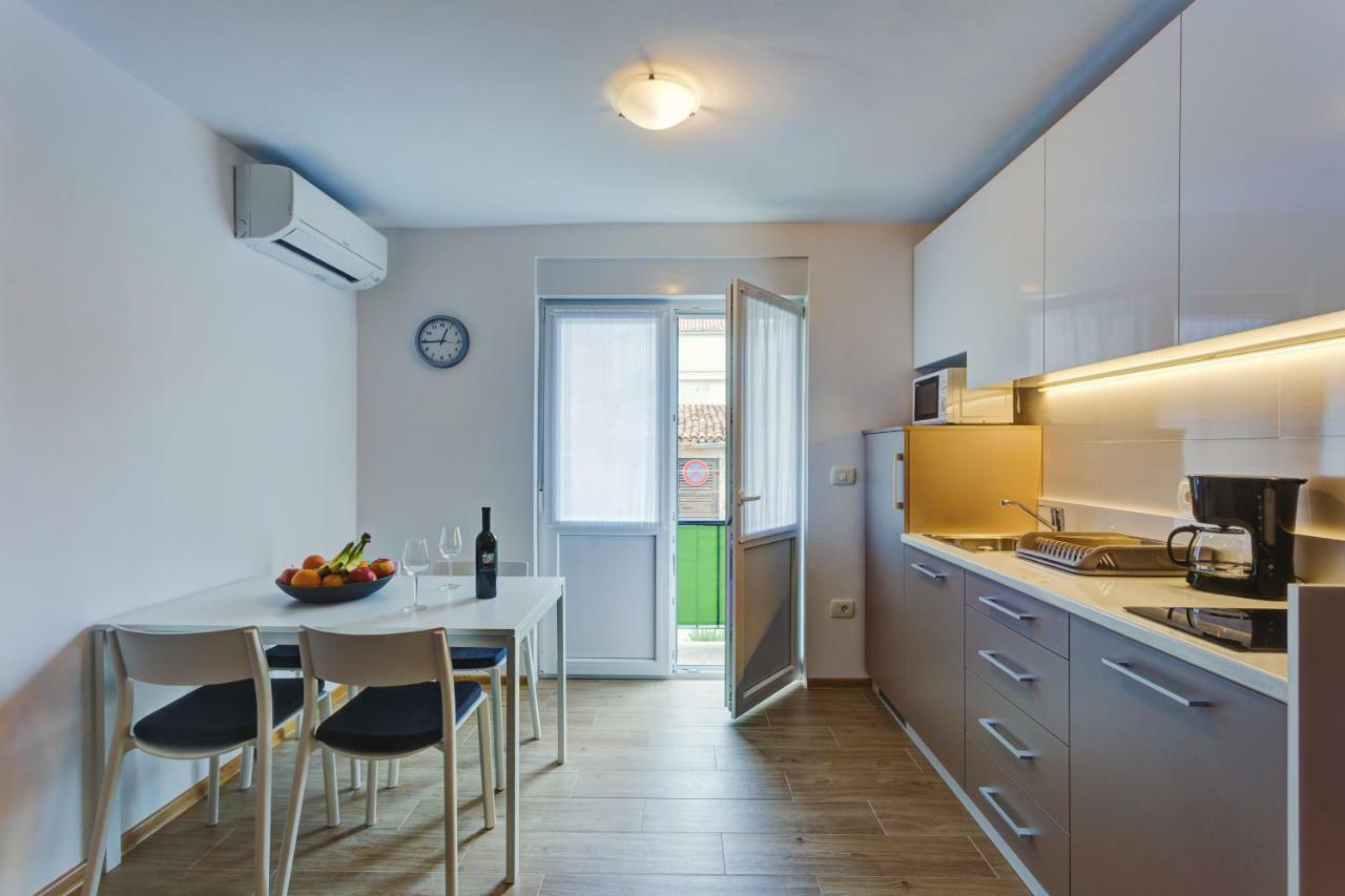 Apartman Morena Новиград Екстериор снимка