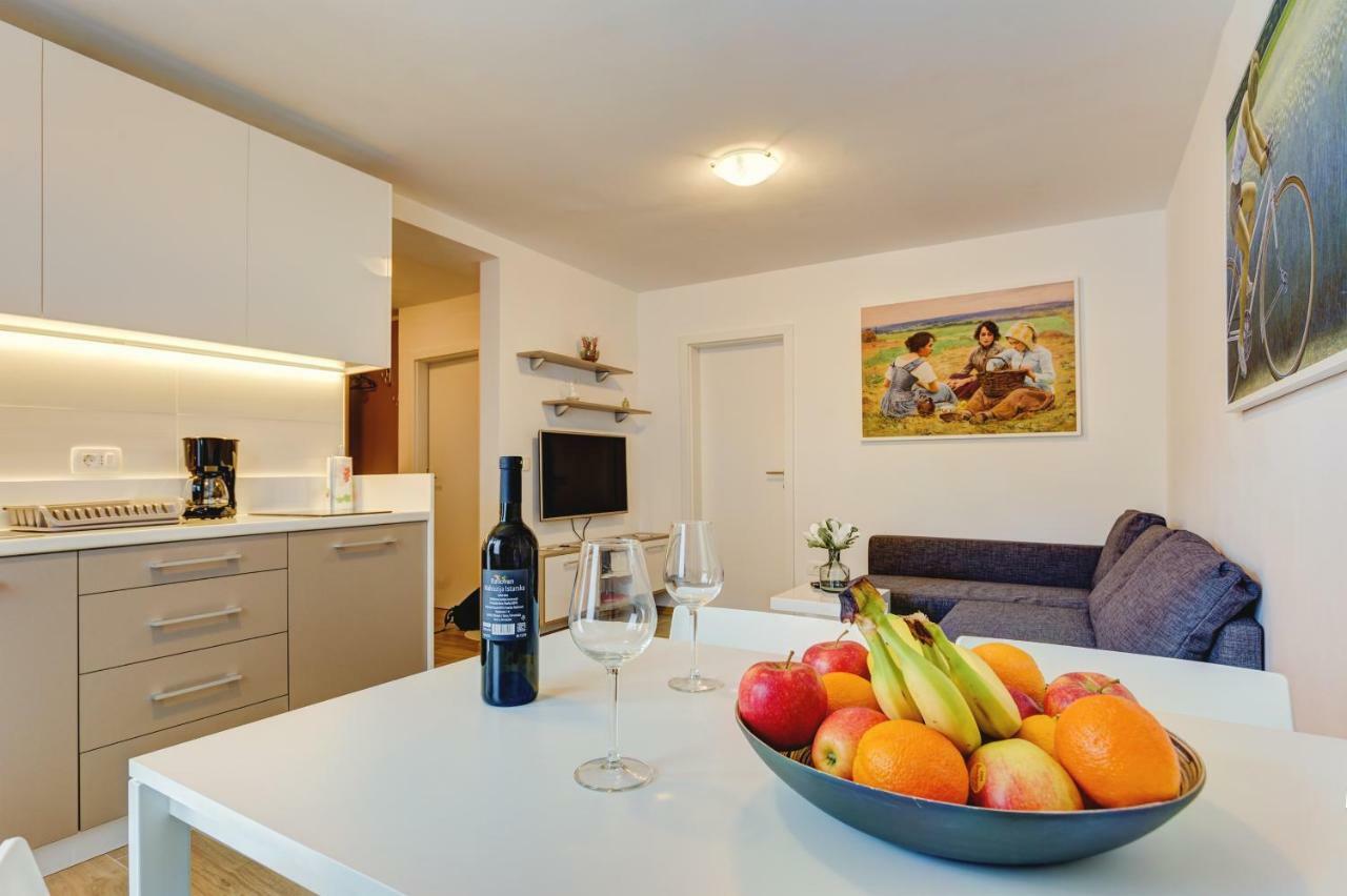 Apartman Morena Новиград Екстериор снимка
